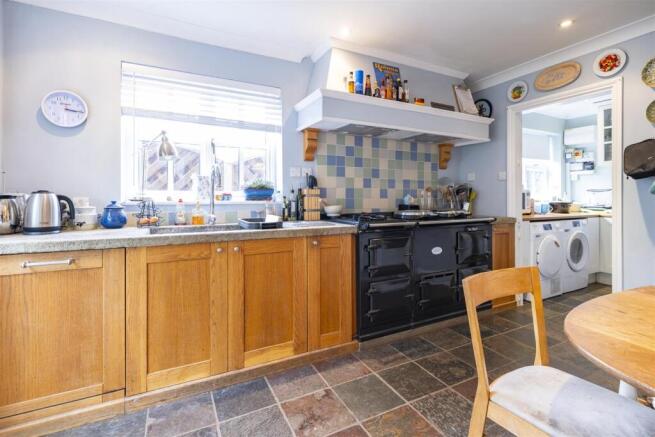 kitchen 1 .jpg