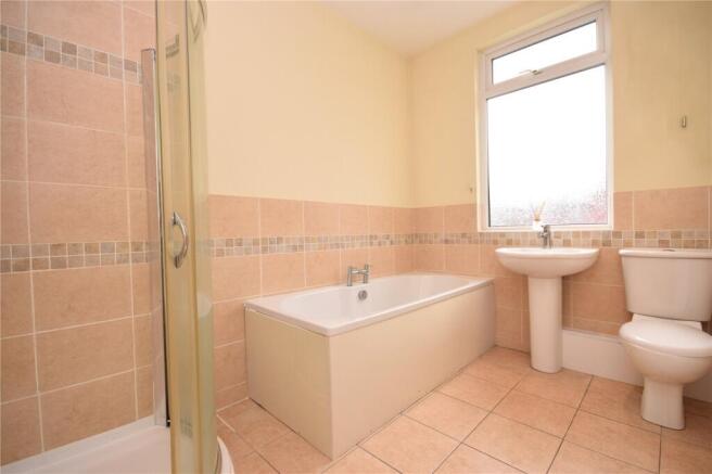 3 bed Terraced to rent Image 6