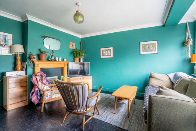 3 bed Semi-Detached for sale Image 4