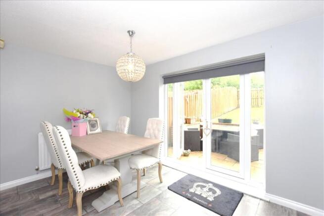 ADDITIONAL DINING ROOM PHOTO