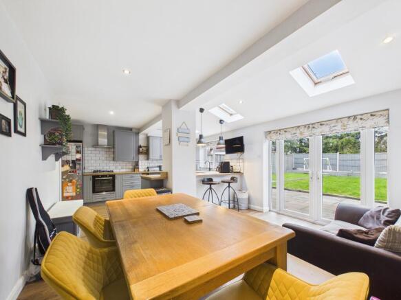 Living/Dining Kitchen