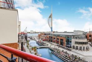 18, Centurion Court The Canalside, Gunwharf Quays, Portsmouth PO1 3BQ