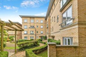 4, Selwyn Grove, Milton Keynes MK3 6DN