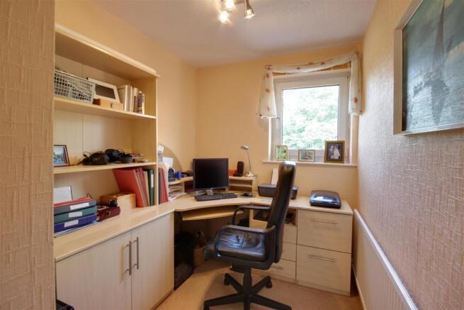 Bedroom 4/Study