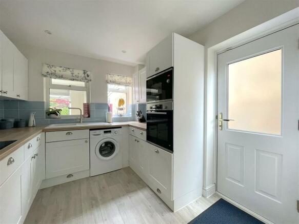Kitchen (1).jpeg