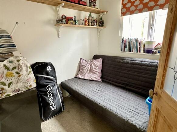 study/dress room