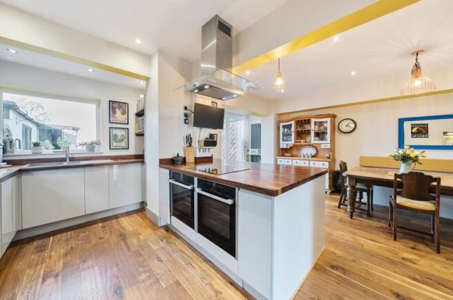 Kitchen diner
