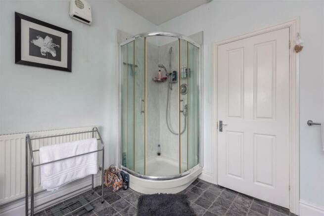Langton Road 42 Bathroom-2.jpg