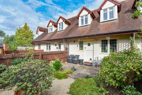 Tocknell Court, Cam, Dursley