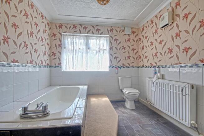 Ground Floor Bathroom/Wc