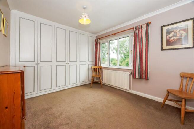 Bedroom 2 1N9A4146.jpg