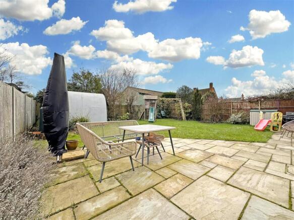 Lovely Private Garden 802