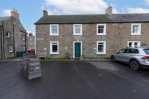 Thorntree Square, Dunning, Perth