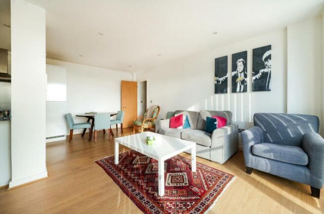 lounge area i.JPG