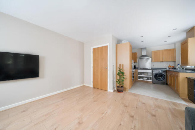 1323939-10-686e44...