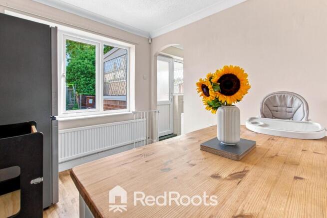 3 bed Semi-Detached for sale Image 8