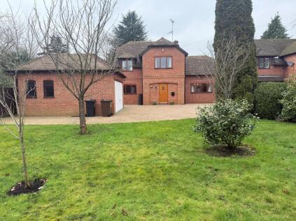 Butts Hill Road, Woodley, Reading, Berkshire, RG5