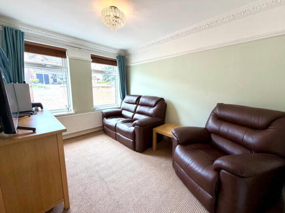 4 bed Detached for sale Image 5