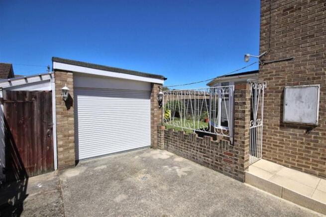 DRIVEWAY AND DETACHED GARAGE