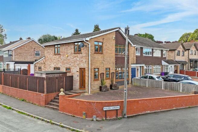 dji_fly_20250902_112118_0180_1756875827980_photo.j