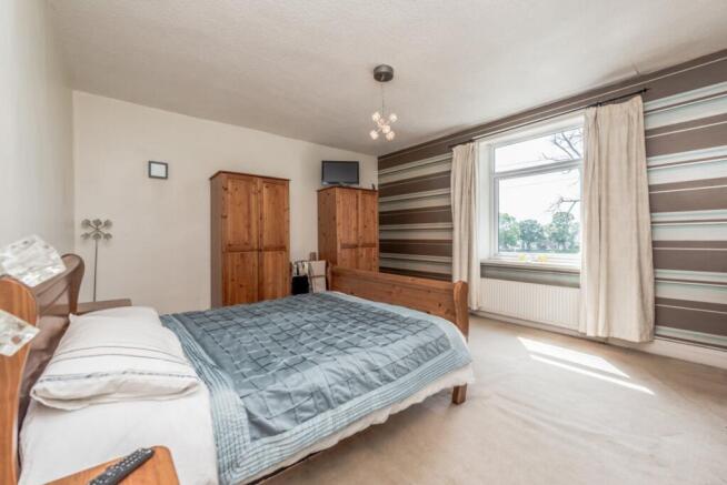 4 bed Terraced for sale Image 7
