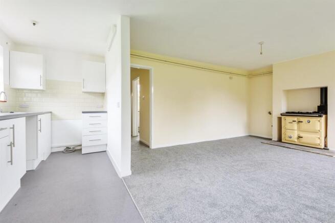 Kitchen/dining/ fami