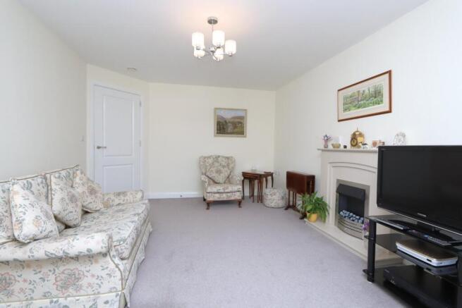 2 bed Retirement Property for sale Image 6