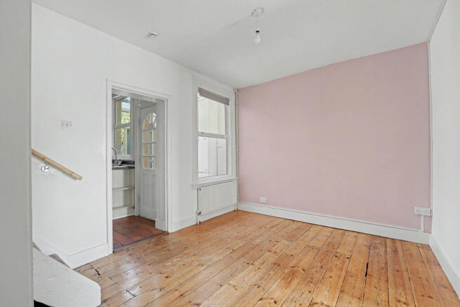 Cahir Street, Isle of Dogs E14 photo 4