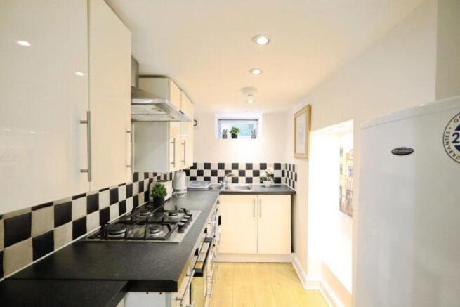 1 bed Flat to rent Image 4