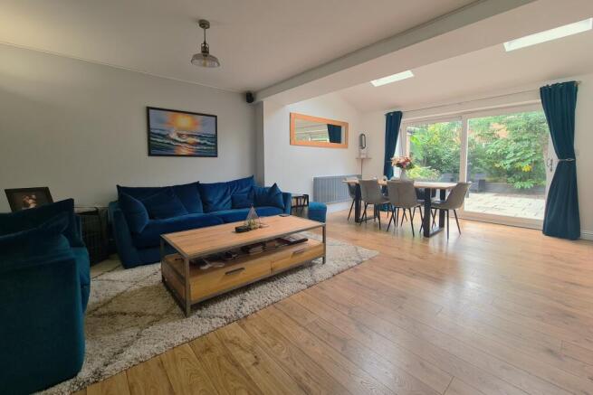 Open-plan Lounge & Dining Room