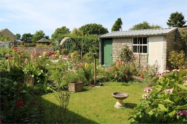 Formal garden area
