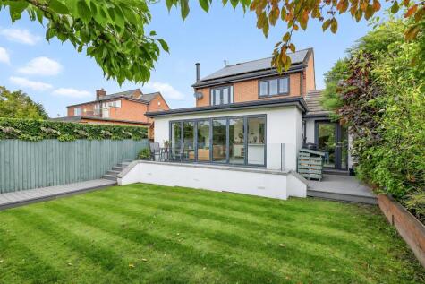 Parkfield Way, Mirfield