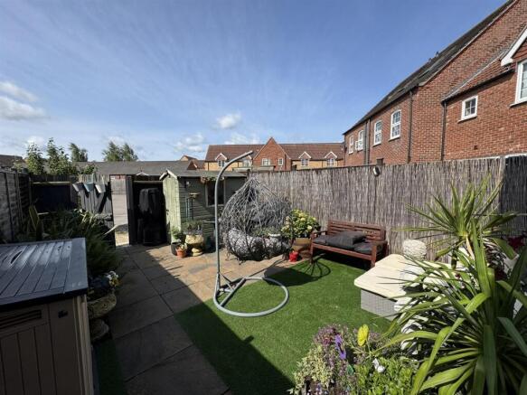 Poppy Close, Spalding photo 4