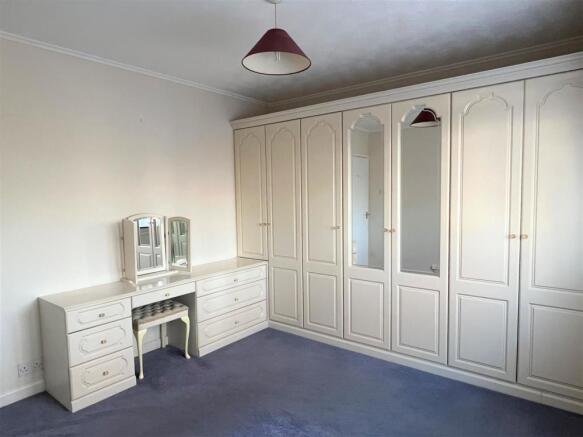 Bedroom: