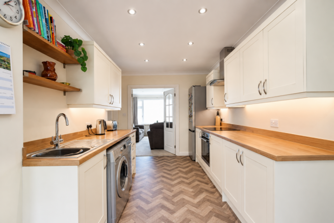 2 bed Bungalow for sale Image 4