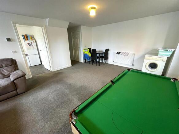 3 bed Terraced for sale Image 4