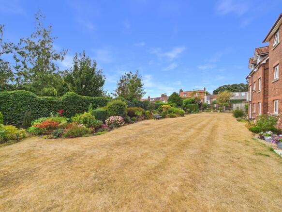 1 bed Flat for sale Image 12