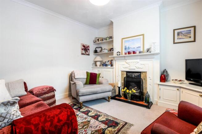 18 North Road - Rec.