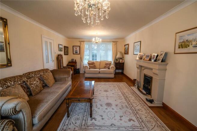Living Room (2)