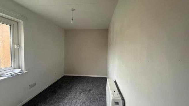 2 bed Flat to rent Image 11