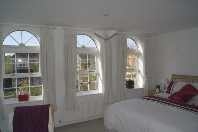 Photo 8