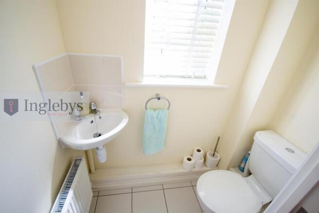 4 bed Detached for sale Image 12