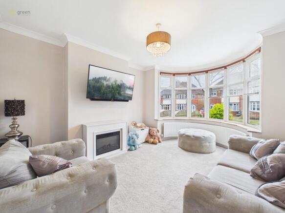 cam01698g0pr0198still009