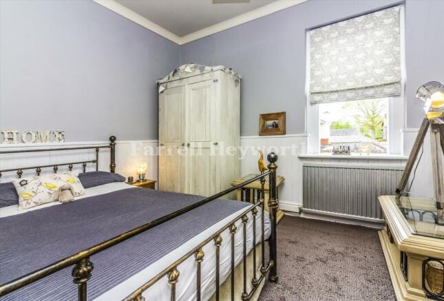 Bedroom 3 image 2