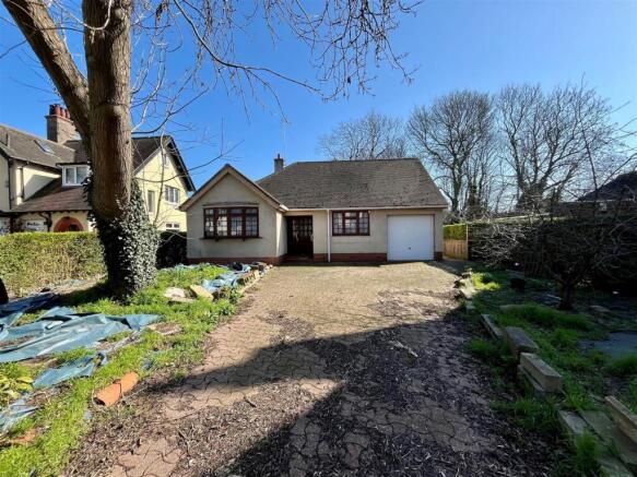 2 bedroom Detached Bungalow for sale
