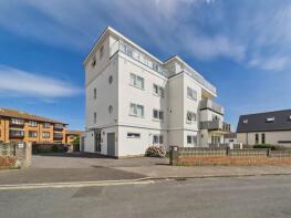 Flat 2, 17 Salterton, Warren Edge Road, Bournemouth BH6 4AX