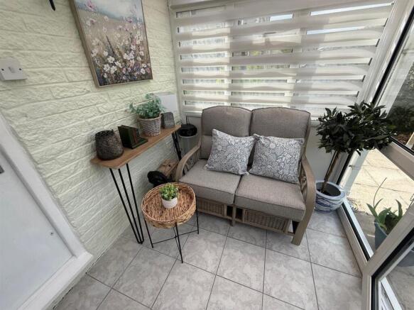 2 bed Detached Bungalow for sale Image 8