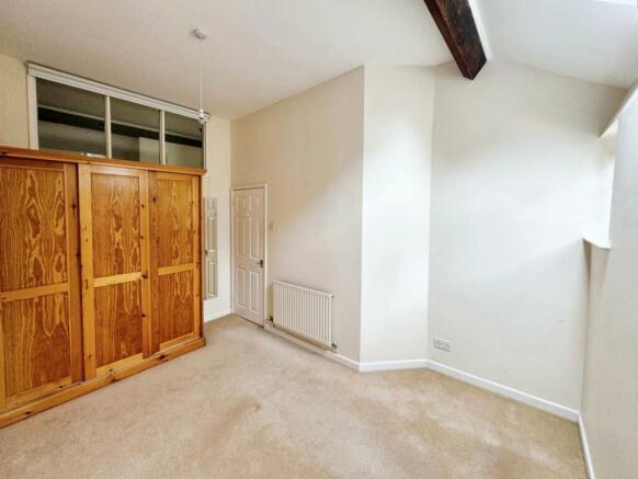 cad3c2e7-Bed 202.jpg