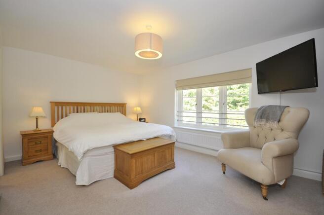 Main bedroom with walk through wardrobes