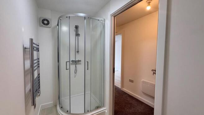 1 bed Flat to rent Image 8